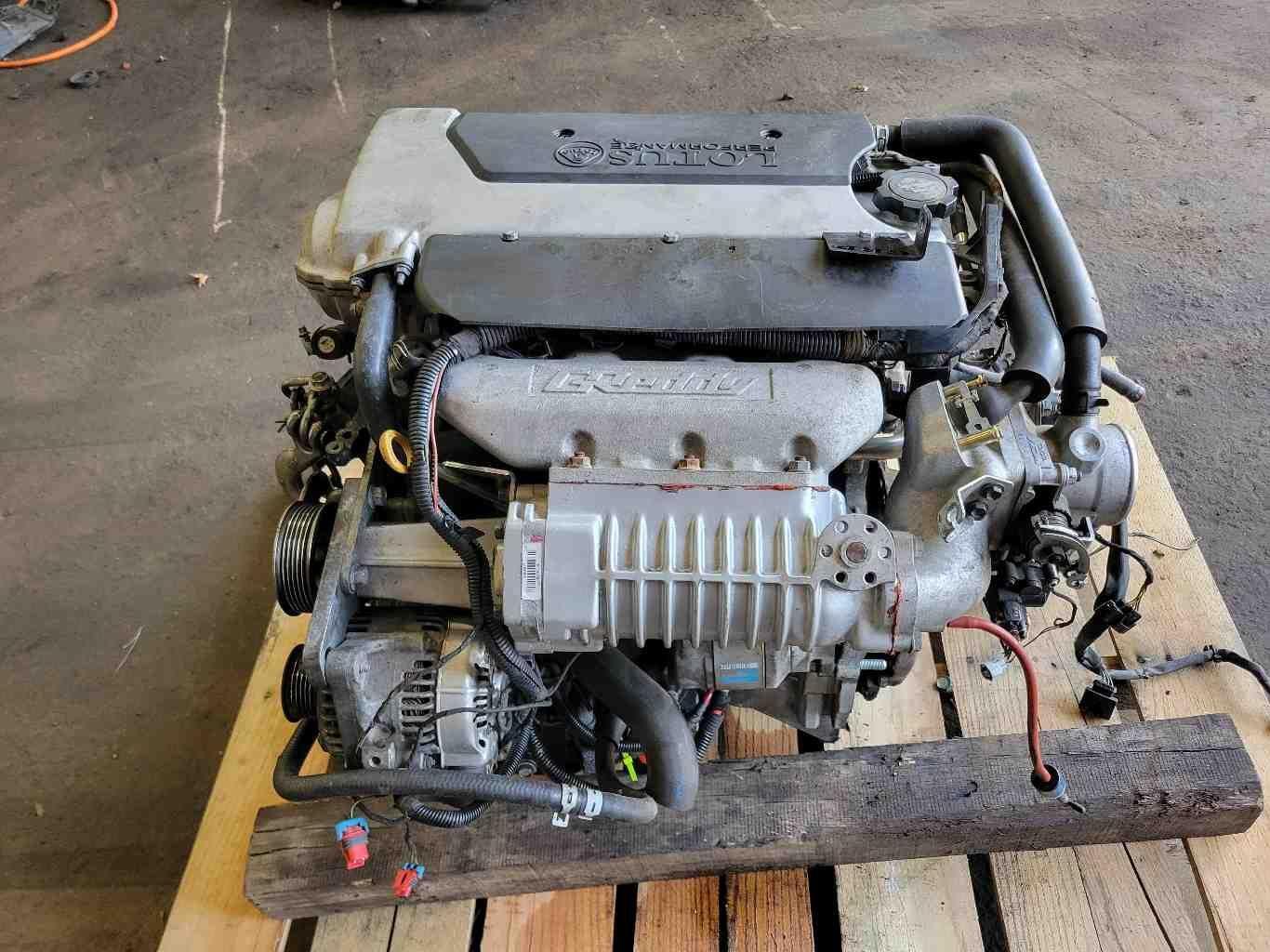 フレセ価格 11 ENGINE V8 Fans Bricks – pcs) (2718 Engine 自転車本体