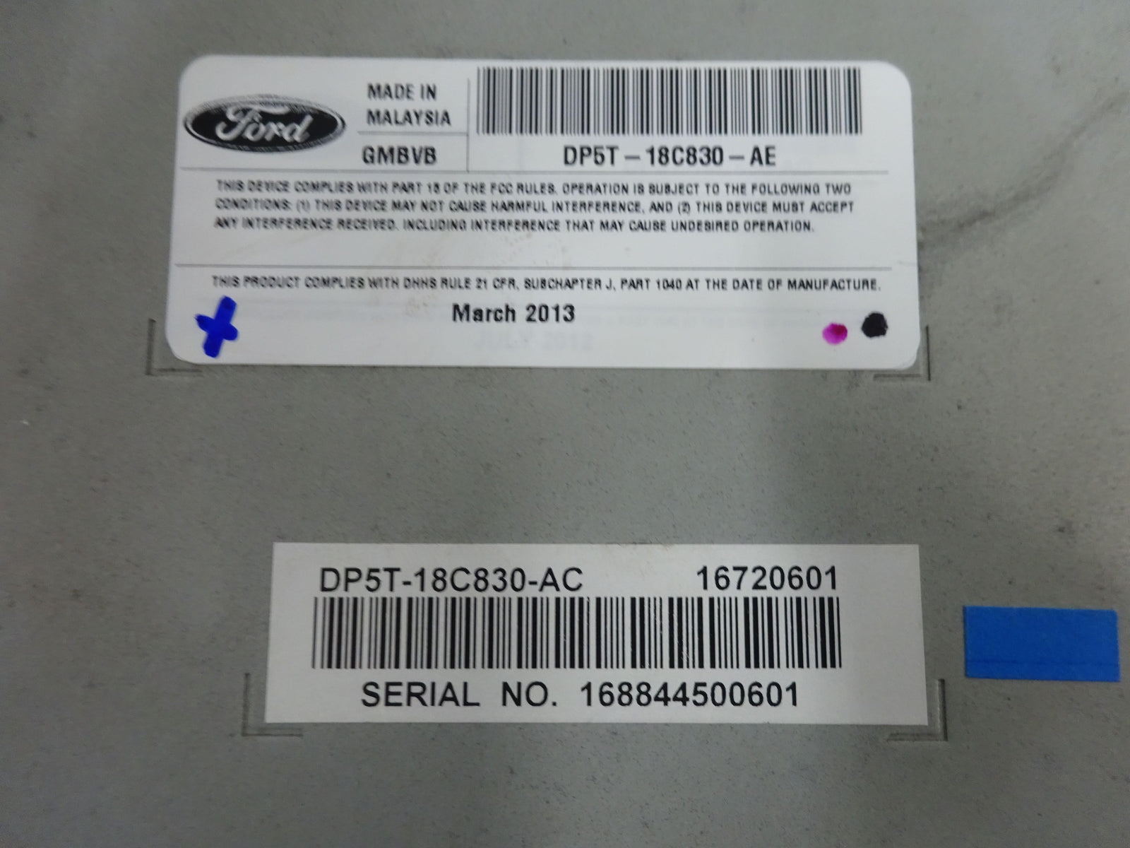 2013 LINCOLN MKZ CD player (single disc) (ID DP5T-18C830-AB thru