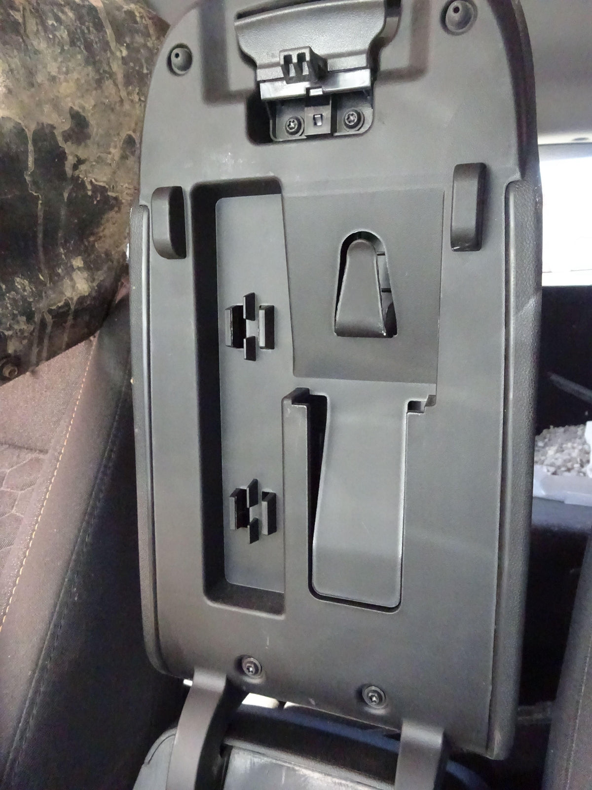 Front Console FLOOR W/O SHIFTER CHEVY EQUINOX 18 19 20 21 – Fox