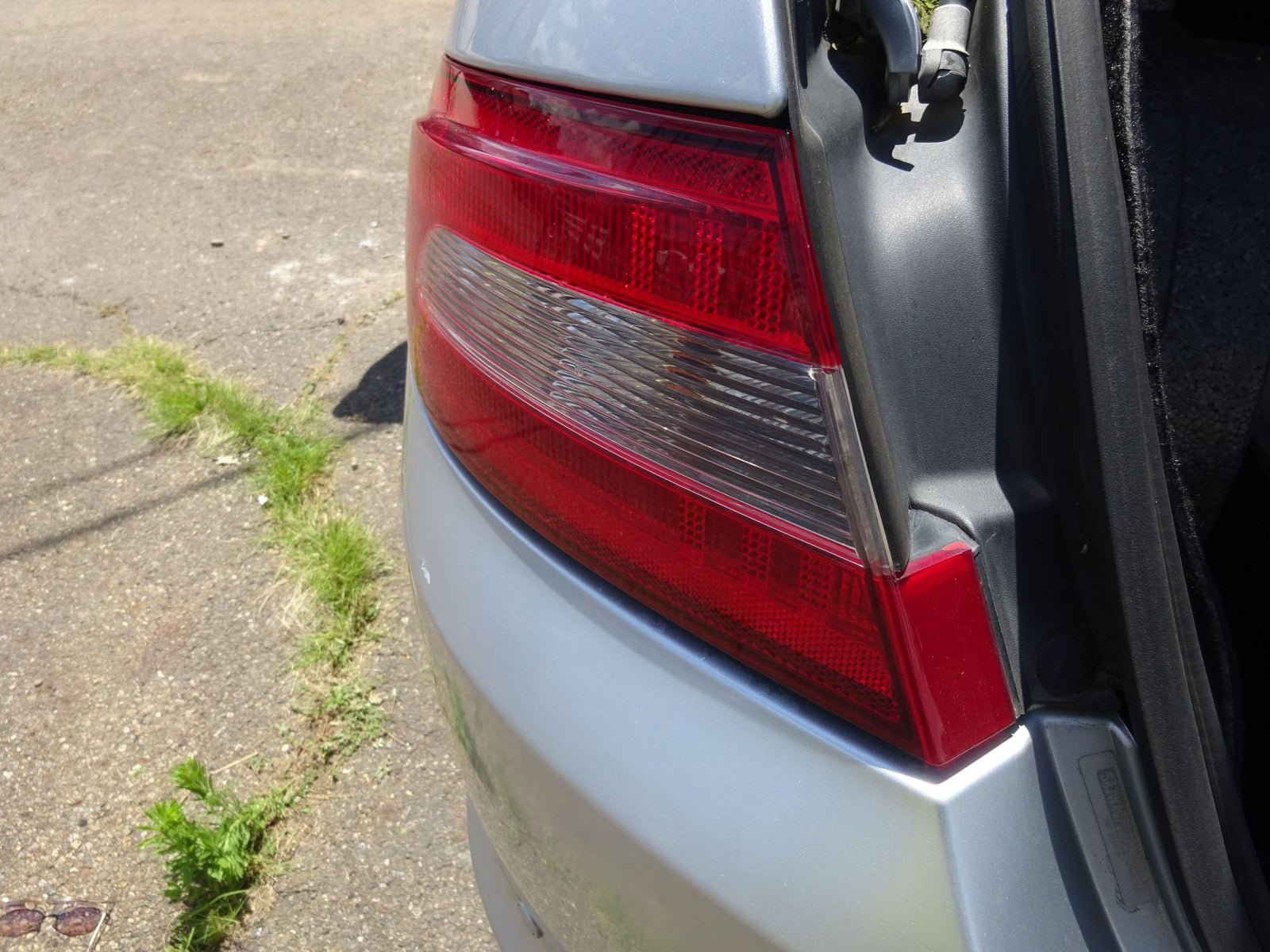 Tail Light Assembly JAGUAR XF Left 09 10 11 – Fox Auto Salvage & Parts